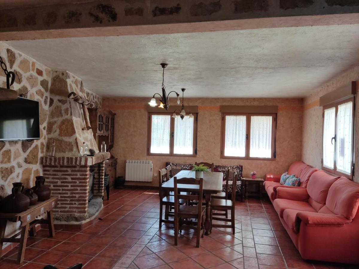 Casa Rural El Pajar Navaluenga Luaran gambar