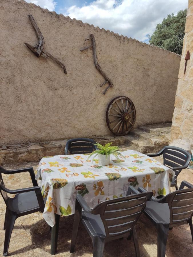 Casa Rural El Pajar Navaluenga Luaran gambar