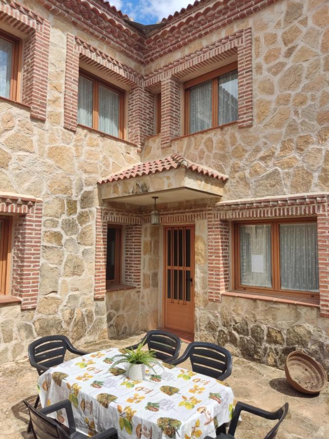 Casa Rural El Pajar Navaluenga Luaran gambar